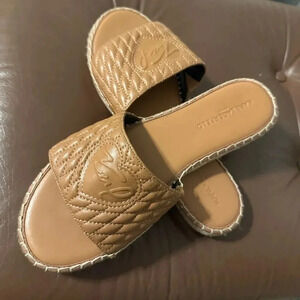 Karl Lagerfeld Paris Slides Tan Raffia Sandals Size 9.5